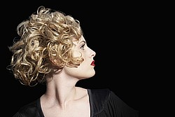PinUps Salon Services